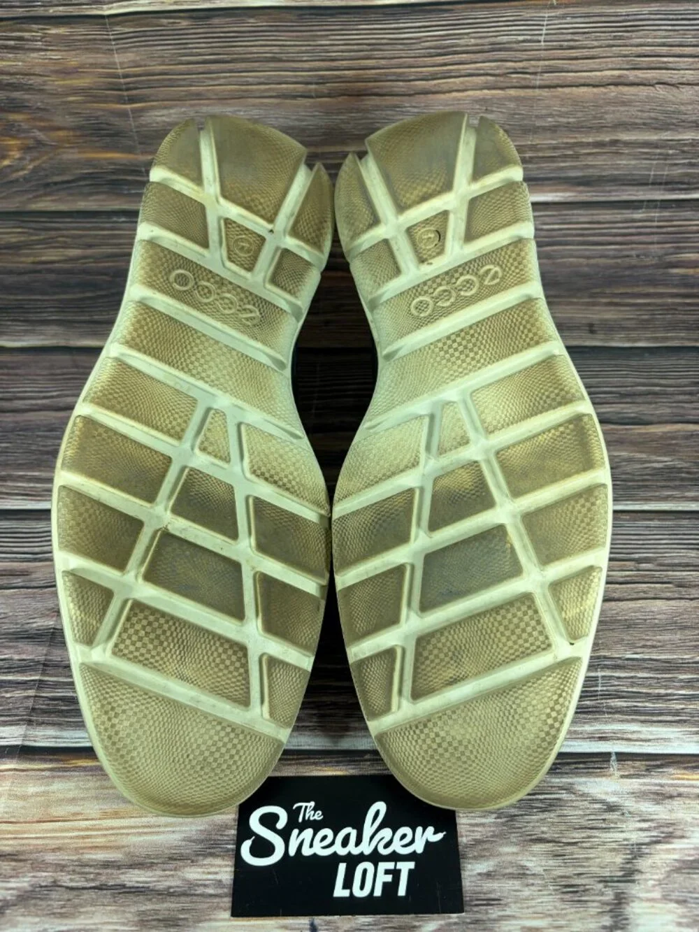 Ecco men size